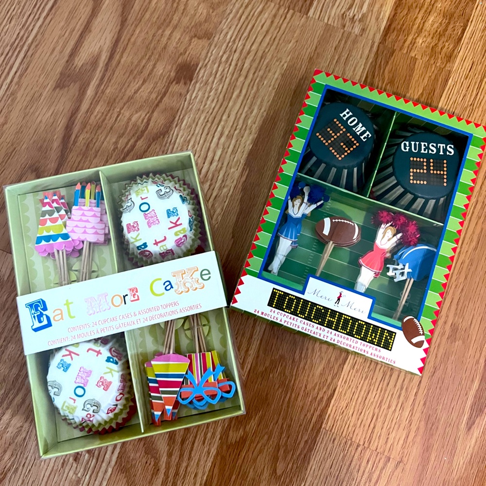 Williams Sonoma cupcake decorating kits.